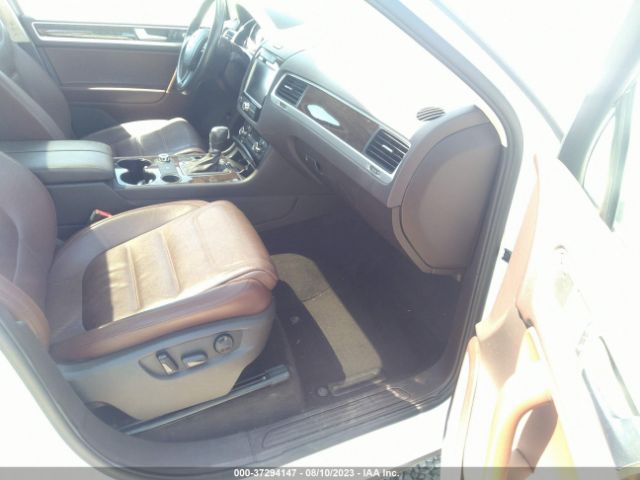 2013 VOLKSWAGEN TOUAREG WVGEP9BP2DD006232 Photo 4