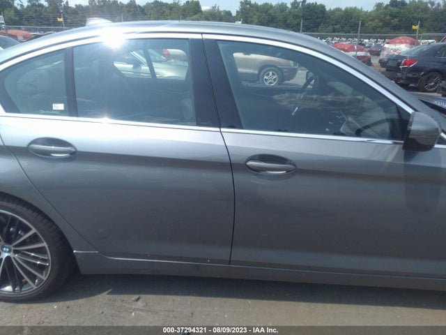 BMW 5 Series 530e Xdrive 2023 аукцион фото