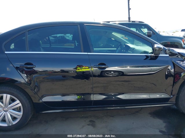 3VW2B7AJ6HM359605 Volkswagen Jetta 1.4t S