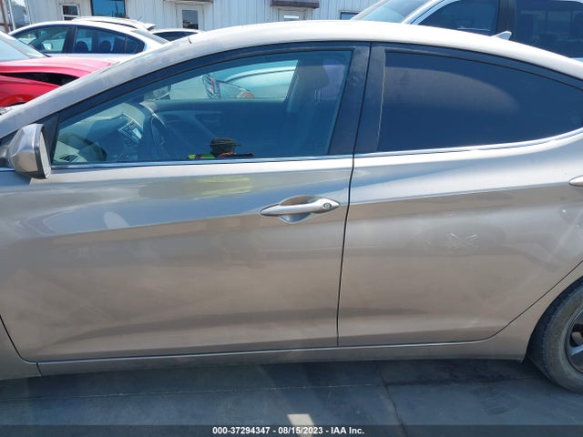 2015 HYUNDAI ELANTRA SE VIN: 5NPDH4AE1FH590541
