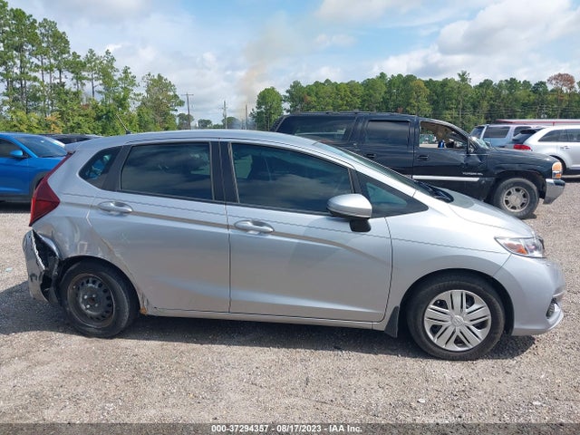 Honda FIT LX 2019 3HGGK5H48KM725120 Image 13