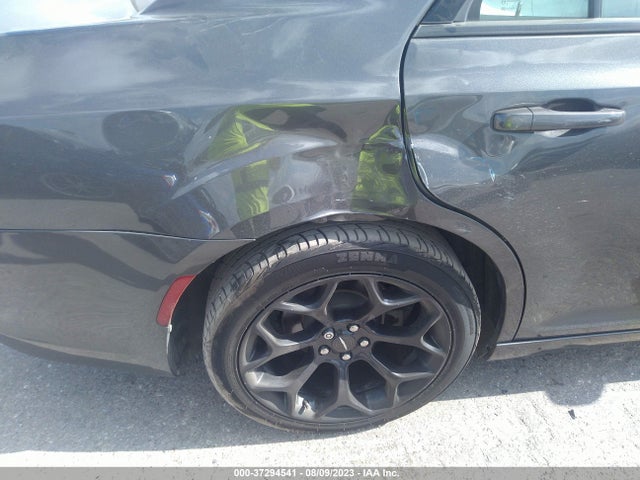 2C3CCAAG3KH602058 Chrysler 300 Touring