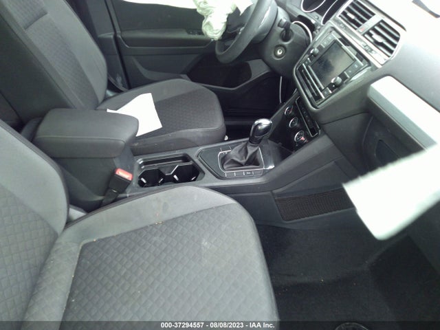 3VV1B7AX9LM098242 Volkswagen TIGUAN S