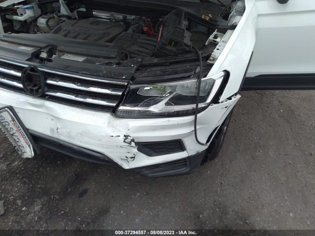 3VV1B7AX9LM098242 Volkswagen TIGUAN S