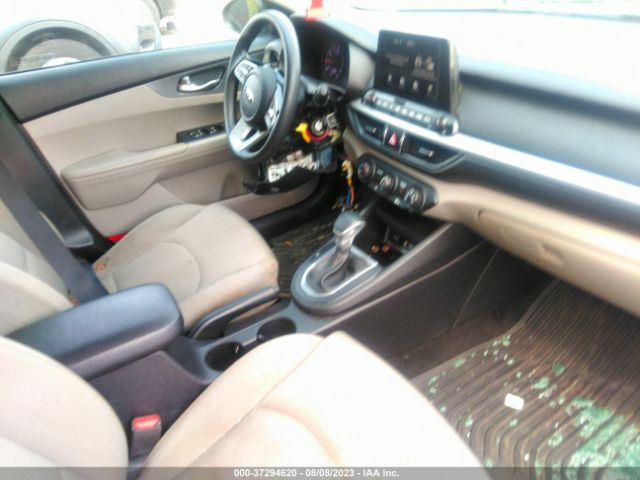 3KPF24AD1LE256401 KIA Forte Lxs