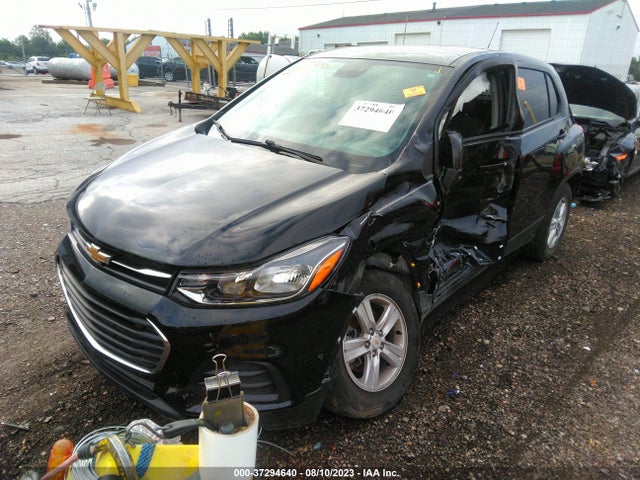 Chevrolet TRAX LS 2020 KL7CJKSB7LB086983 Image 2