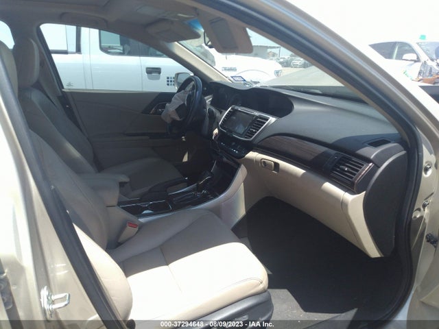 2016 HONDA ACCORD SEDAN EX-L VIN: 1HGCR2F82GA021398