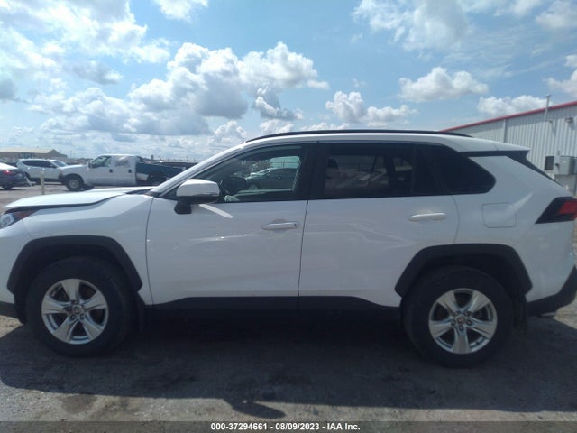 2021 TOYOTA RAV4 XLE VIN: 2T3P1RFV0MC220163