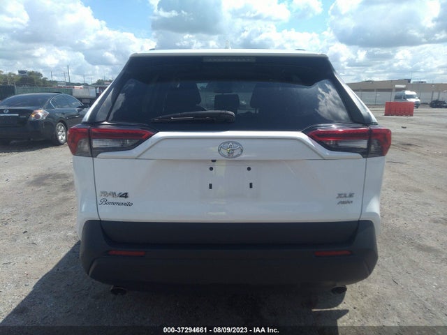 2021 TOYOTA RAV4 XLE VIN: 2T3P1RFV0MC220163
