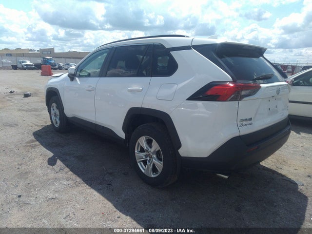 2021 TOYOTA RAV4 XLE VIN: 2T3P1RFV0MC220163