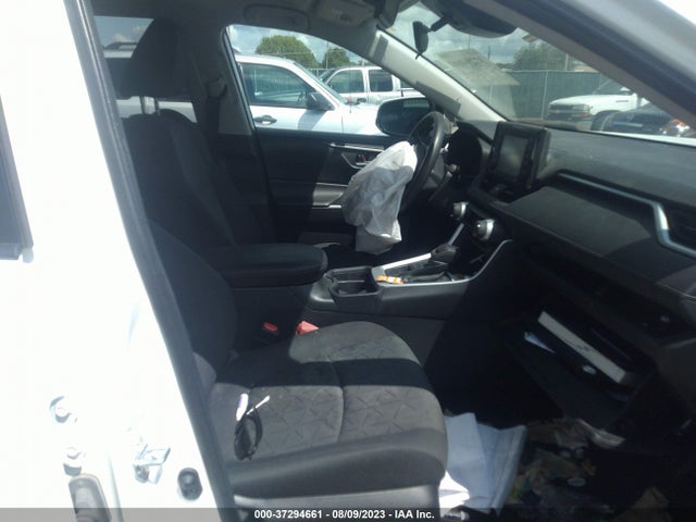2021 TOYOTA RAV4 XLE VIN: 2T3P1RFV0MC220163