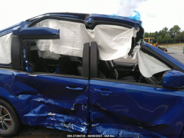2C4RDGEG4KR591596 Dodge Grand Caravan Gt
