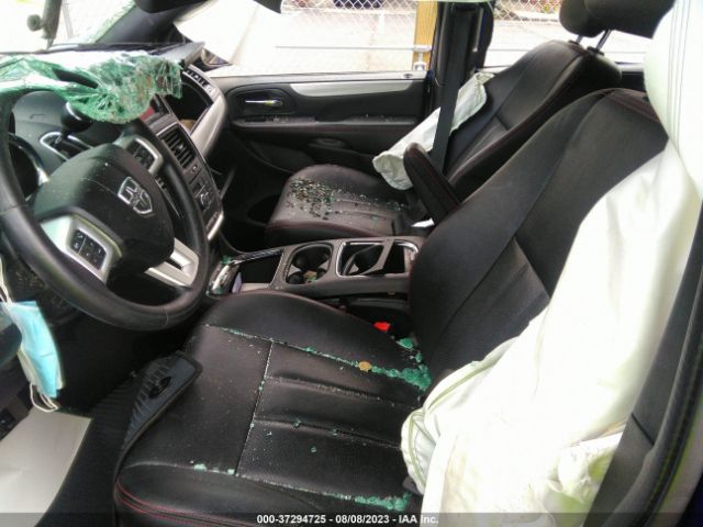 2C4RDGEG4KR591596 Dodge Grand Caravan Gt
