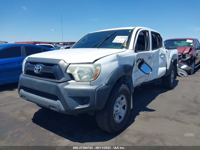 Toyota Tacoma Prerunner 2014 5TFJX4GNXEX031411 Image 2