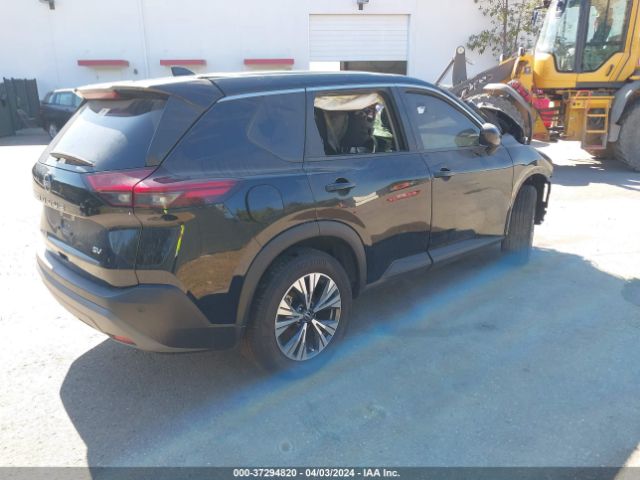JN8BT3BA3PW413016 Nissan Rogue Sv Fwd