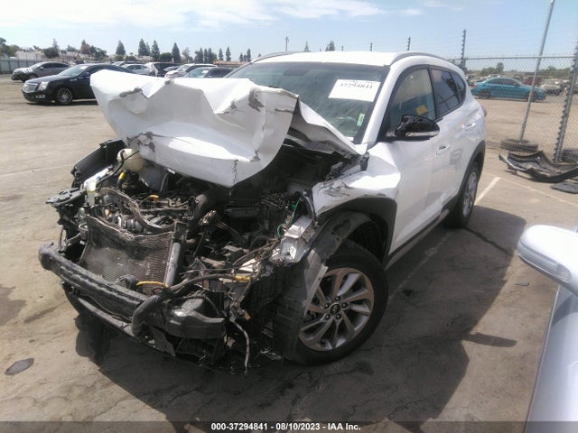 Hyundai Tucson Sel Plus 2018 KM8J33A40JU814394 Image 2