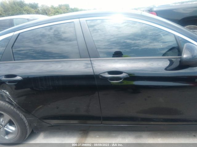 5XXG24J27MG006169 KIA K5 LX
