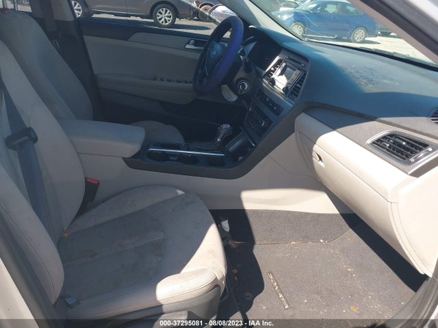 Hyundai Sonata 2.4l 2017 5NPE24AFXHH568572 Image 6