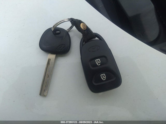 2012 HYUNDAI ACCENT GLS VIN: KMHCU4AE7CU086757