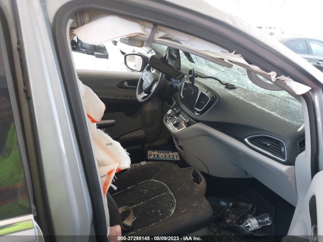 2C4RC1DG2HR778569 Chrysler Pacifica Touring