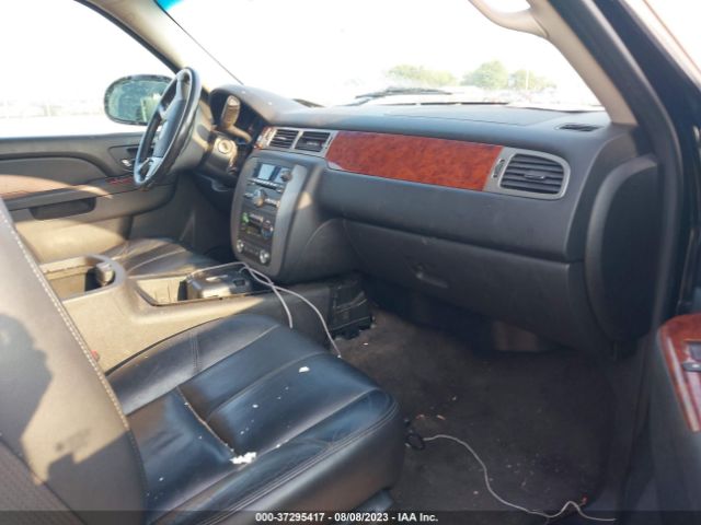2011 GMC YUKON XL 1500 1GKS2KE34BR248398 Photo 4