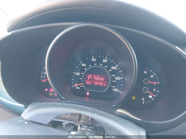 KNDJN2A25F7775038 KIA Soul Base