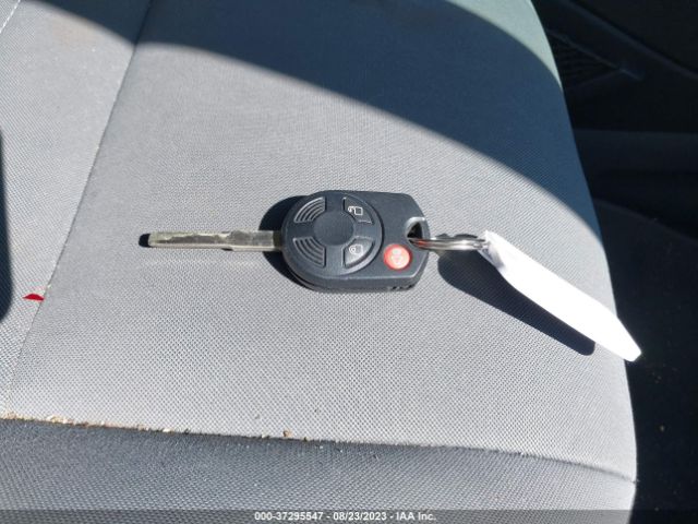 1FMCU9GX2FUC30841 Ford ESCAPE SE