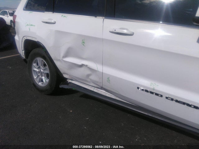 1C4RJFAG0HC776643 Jeep Grand Cherokee Laredo