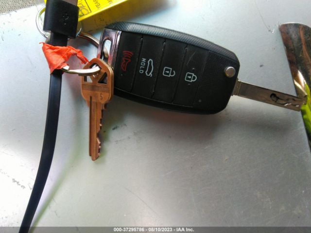 5XXGT4L30HG150574 KIA Optima Lx