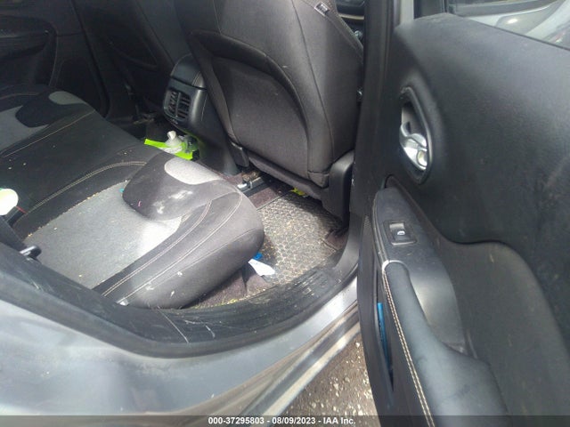 1C4PJLAB8GW237954 Jeep Cherokee Sport