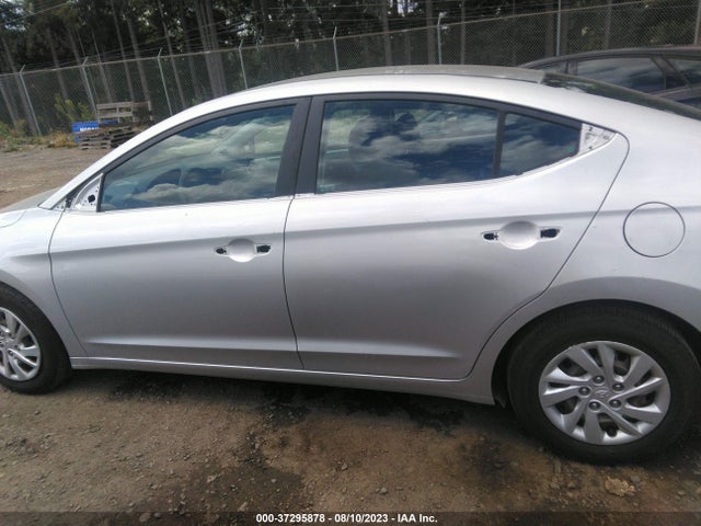 Hyundai ELANTRA SE 2018 5NPD74LF7JH323065 Image 7
