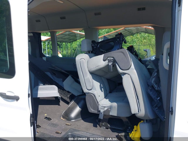 Ford Transit Passenger Wagon Xlt 2019 1FBZX2CM4KKB83816 Image 8