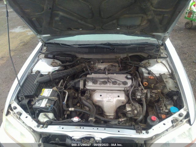 2000 HONDA ACCORD CPE EX VIN: 1HGCG3259YA012772