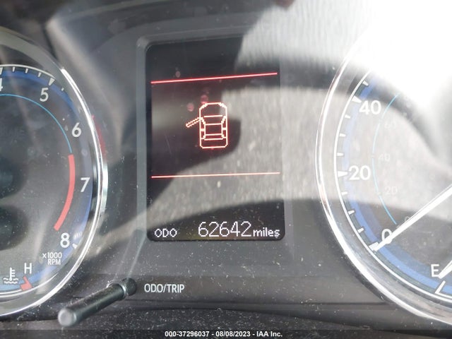 Toyota COROLLA L 2018 2T1BURHE7JC103814 Image 29