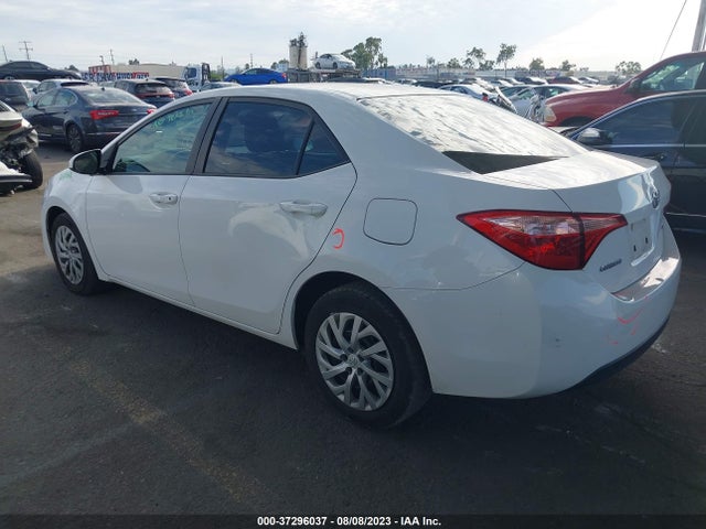 Toyota COROLLA L 2018 2T1BURHE7JC103814 Image 17