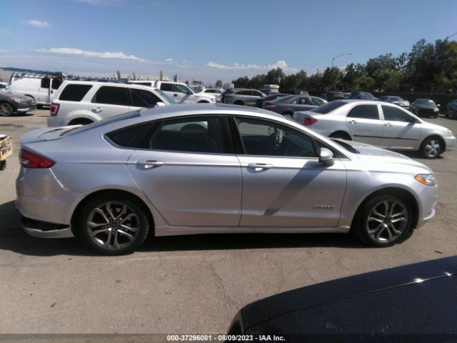 3FA6P0LUXHR222485 Ford Fusion Hybrid Se