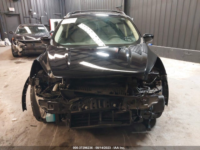 2018 FORD ESCAPE SE VIN: 1FMCU9GD8JUD12183