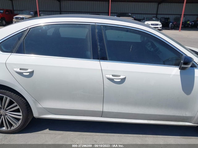 1VWBT7A36FC043330 Volkswagen Passat 1.8t Sport