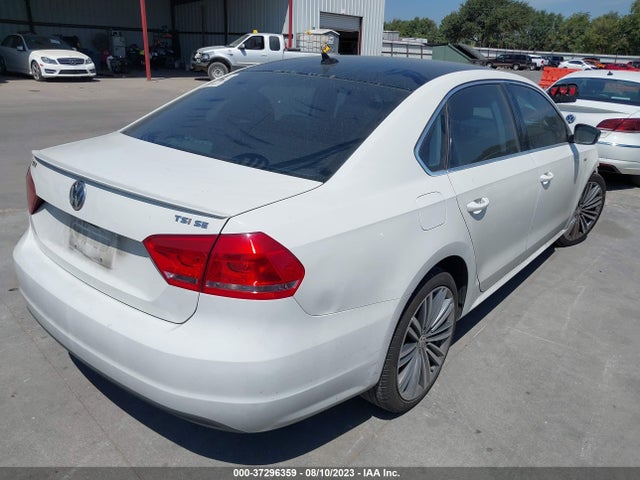 1VWBT7A36FC043330 Volkswagen Passat 1.8t Sport