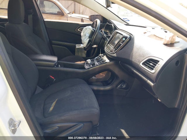 1C3CCCAB2FN685852 Chrysler 200 Limited