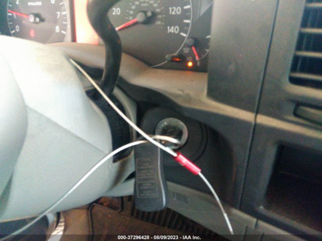 1N6BF0KM9KN807580 Nissan Nv Cargo S
