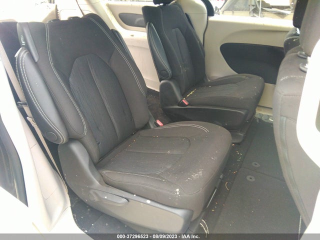 2C4RC1CG5MR573985 Chrysler Voyager Lx