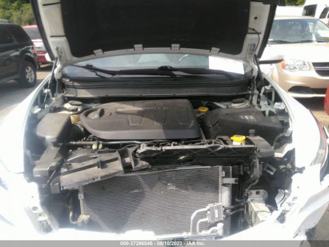 1C4PJMCS6GW120022 Jeep Cherokee Altitude