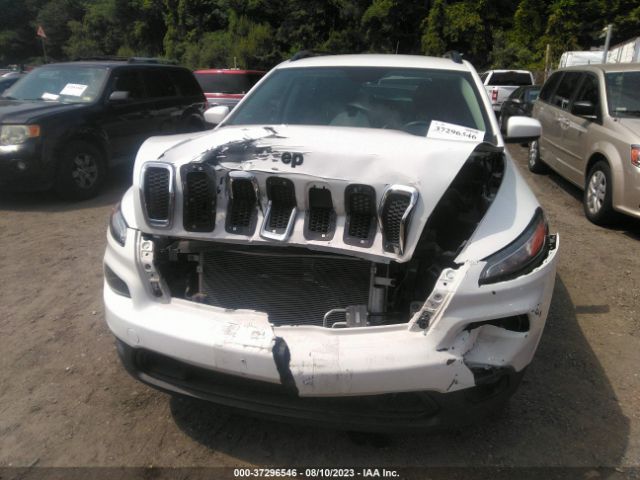 1C4PJMCS6GW120022 Jeep Cherokee Altitude
