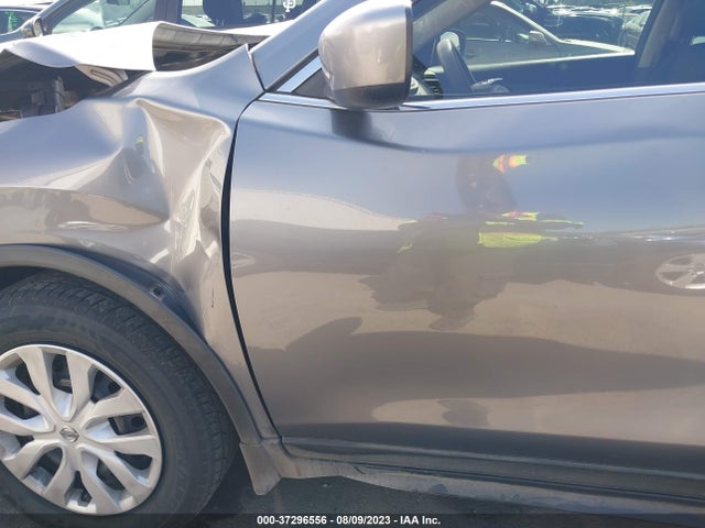 2018 NISSAN ROGUE S VIN: KNMAT2MTXJP622934