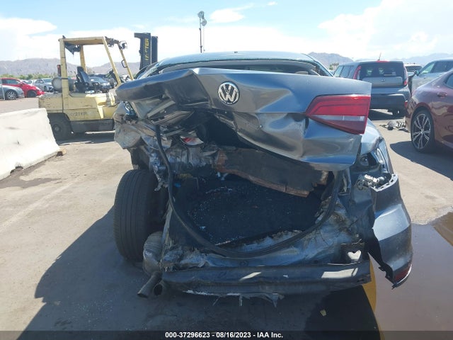 3VW267AJ4GM236419 Volkswagen Jetta Sedan 1.4t S