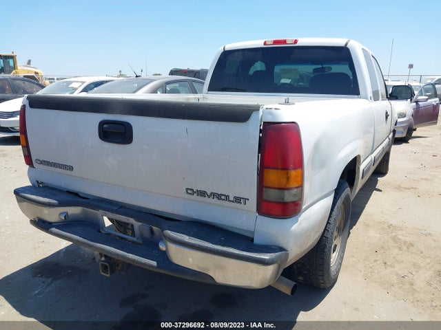 2001 CHEVROLET SILVERADO 1500 LS VIN: 2GCEC19T711382369