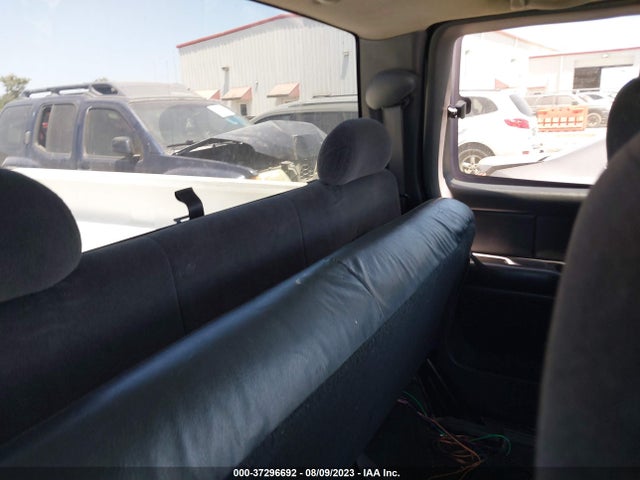 2001 CHEVROLET SILVERADO 1500 LS VIN: 2GCEC19T711382369