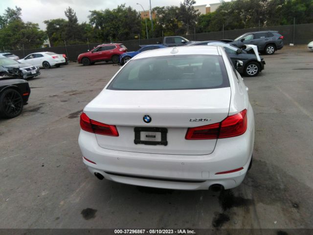 WBAJA9C57KB392556 BMW 5 Series 530e Iperformance