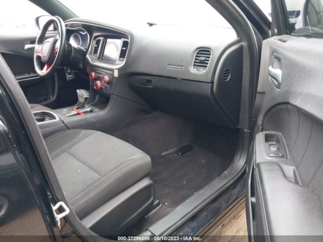2C3CDXHG5JH215984 Dodge Charger Sxt Plus